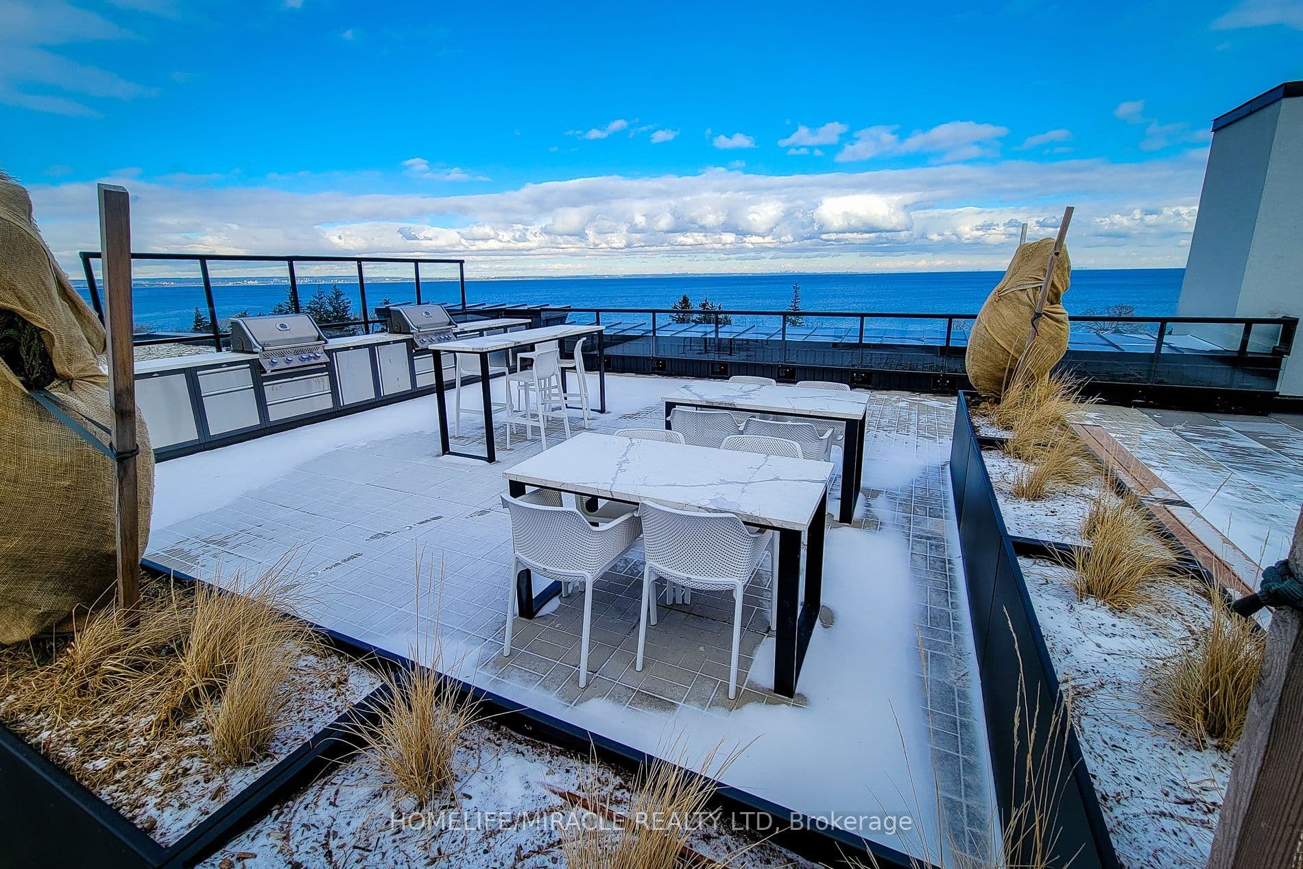 600 North Service Road #213, Hamilton