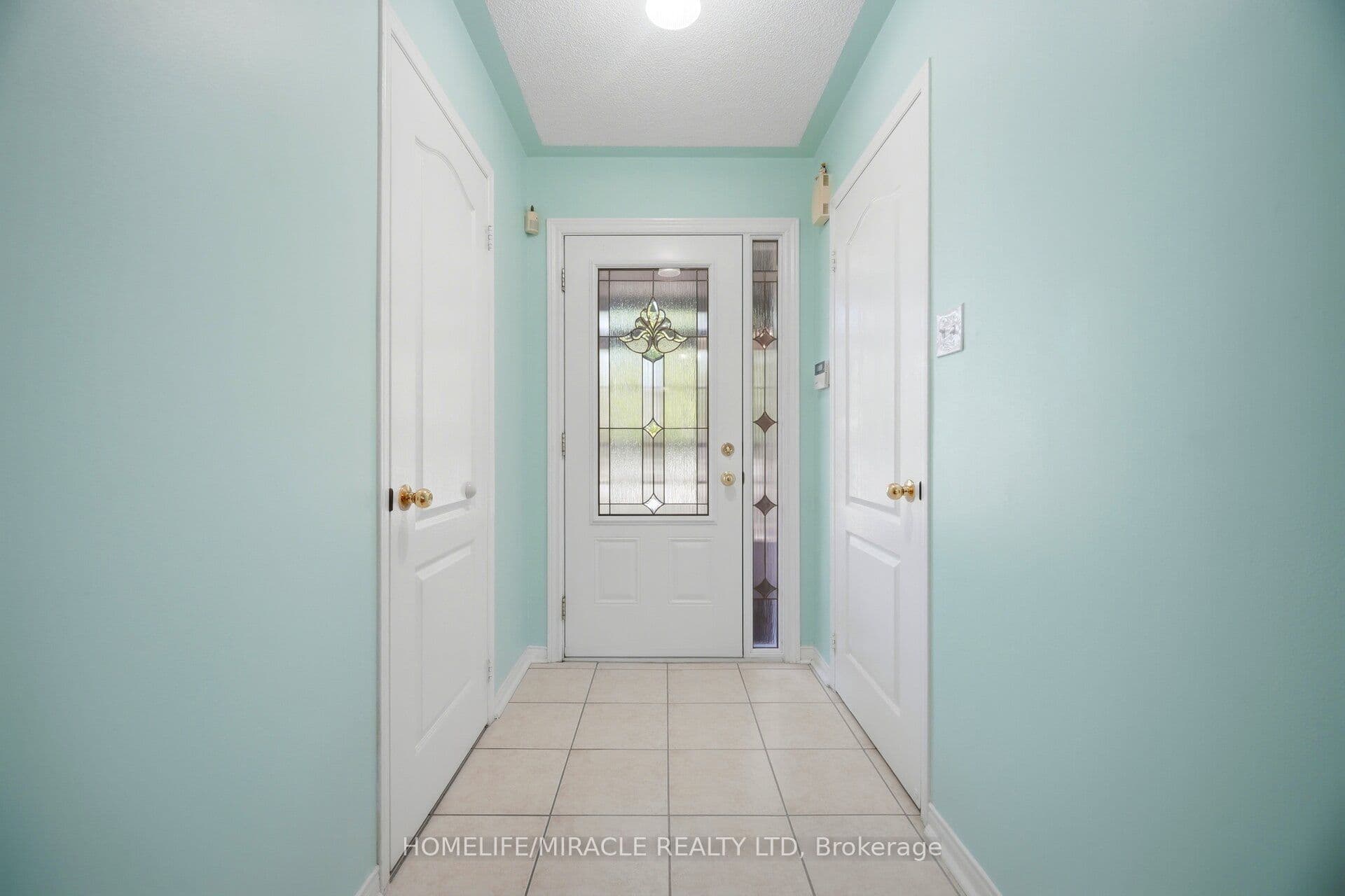 31 Larkspur Road — photograph 4